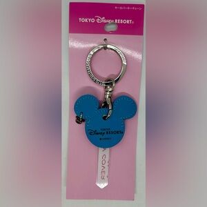 Tokyo Disney Resort Mickey Mouse Key Cover Keychain, NWT.